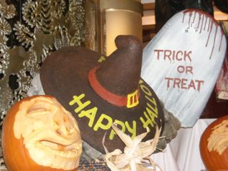 Halloween Spooktacular, Ghouls, Gourds, Garlic, Henna Hundal