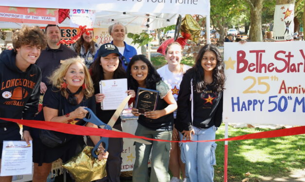 Be a Cheerleader for Others